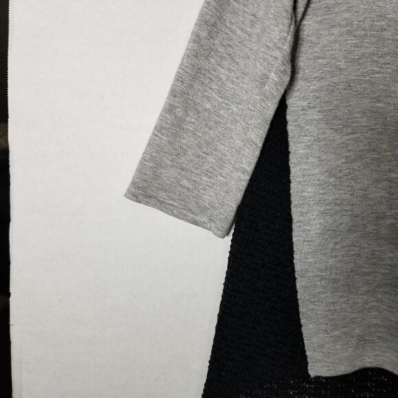 Gawdy Me Gray & Black Hi-Low Knit Top‎ - Picture 4 of 9